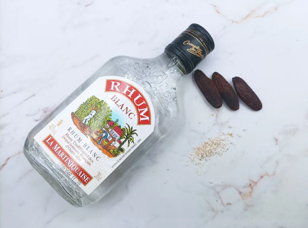 Rhum et fève de tonka